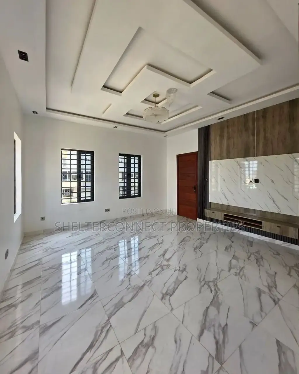 5bdrm Duplex in Ikate for sale