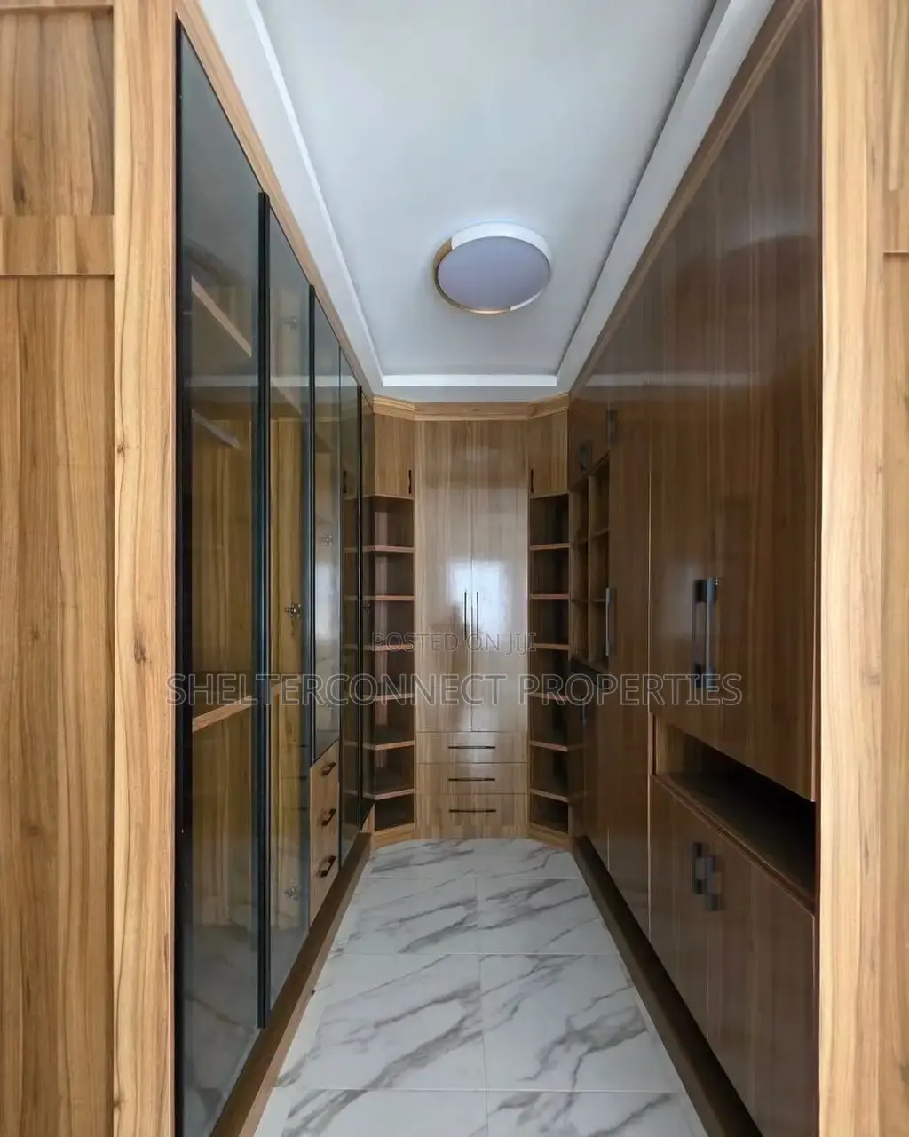 5bdrm Duplex in Ikate for sale