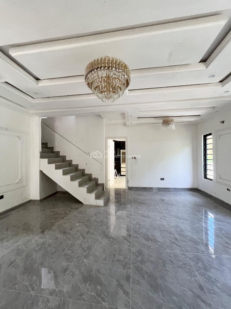 4 bedroom semi-detached duplex for sale