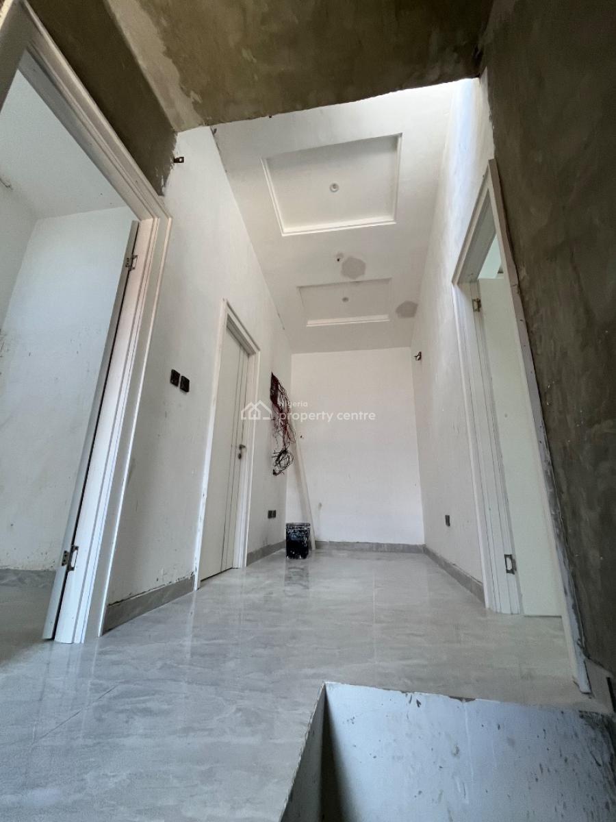 4 bedroom semi-detached duplex for sale