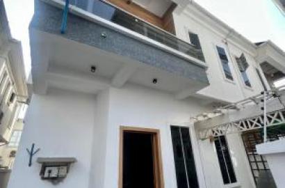 4 Bedroom Semi-detached Duplex With Fridge,bq