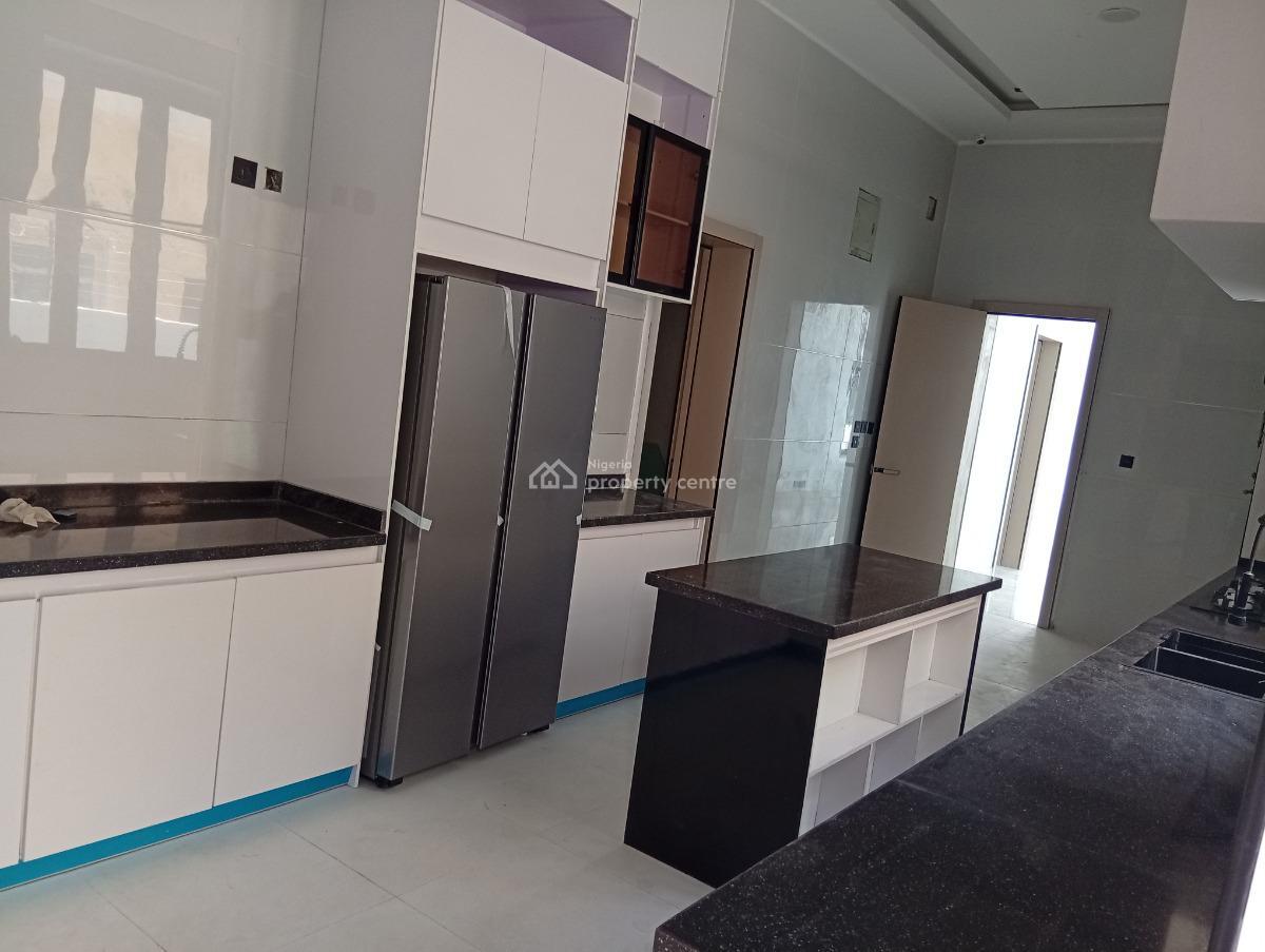 5 bedroom detached duplex for sale