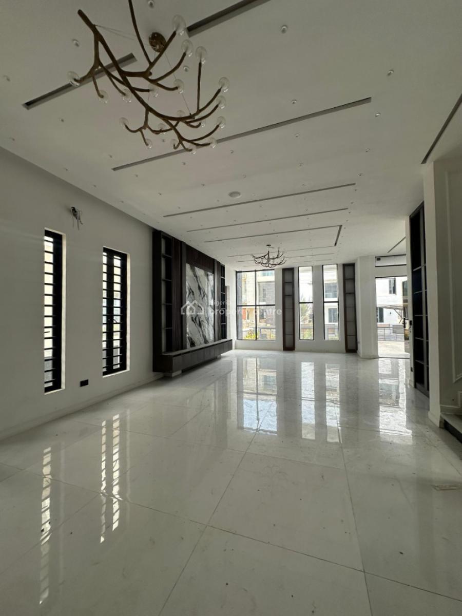 5 Bedroom Fully Detached Duplex In Secured Estate