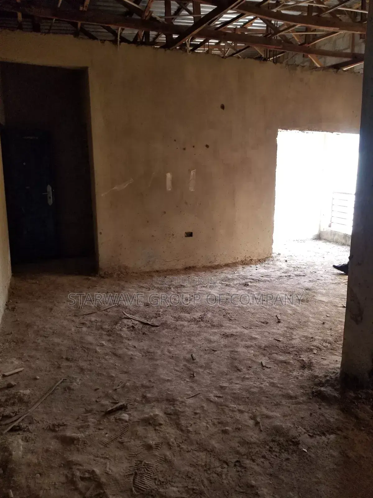 2 bedroom Flat (Carcas) in Paradise 2 Estate, Life Camp for sale