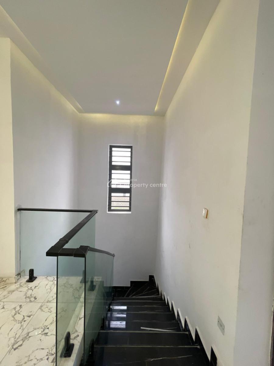 4 bedroom semi-detached duplex for sale
