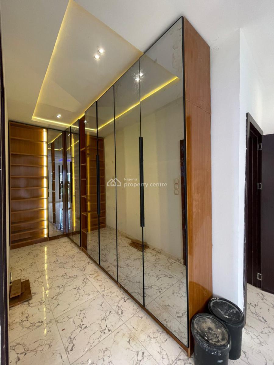 4 bedroom semi-detached duplex for sale