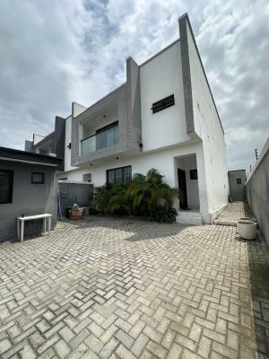 4 bedroom semi-detached duplex for rent
