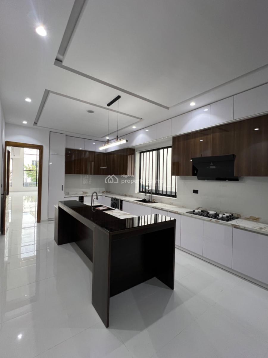 5 bedroom detached duplex for sale