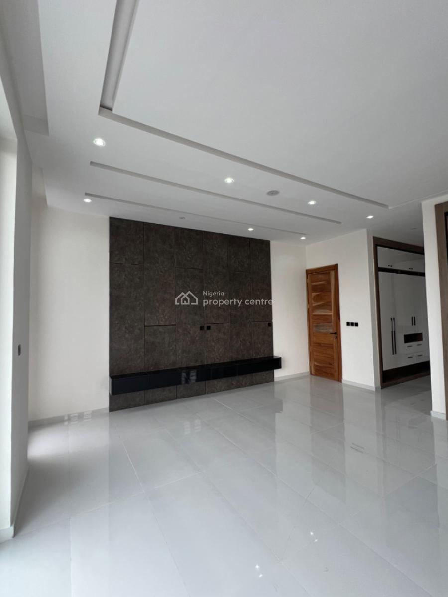 5 bedroom detached duplex for sale
