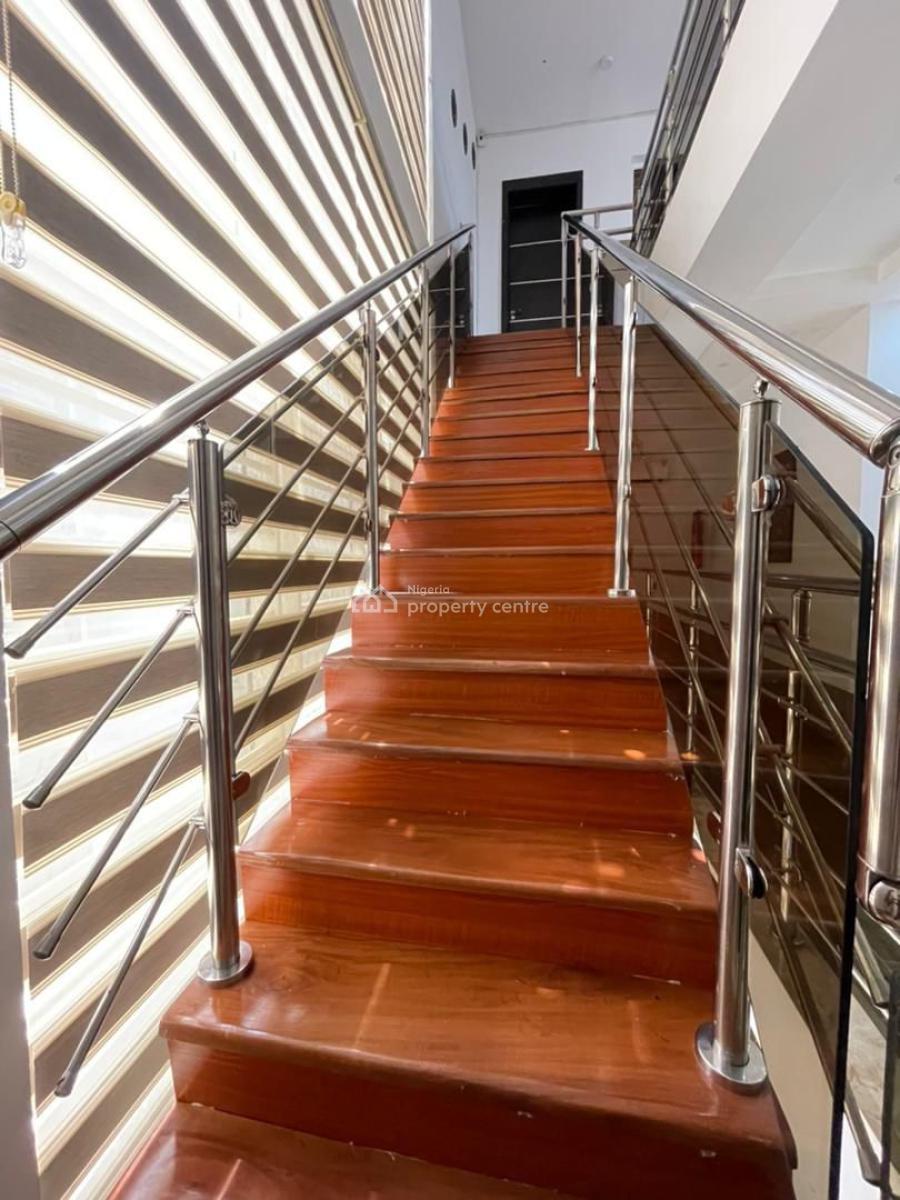 5 bedroom detached duplex for sale
