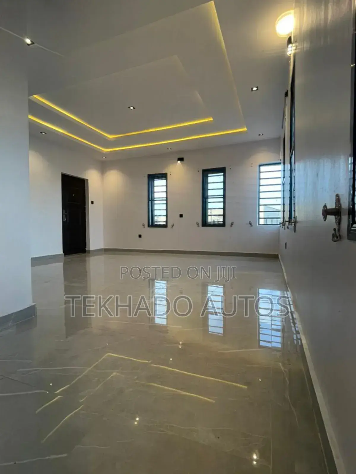 5bdrm Duplex in Alimosho for sale