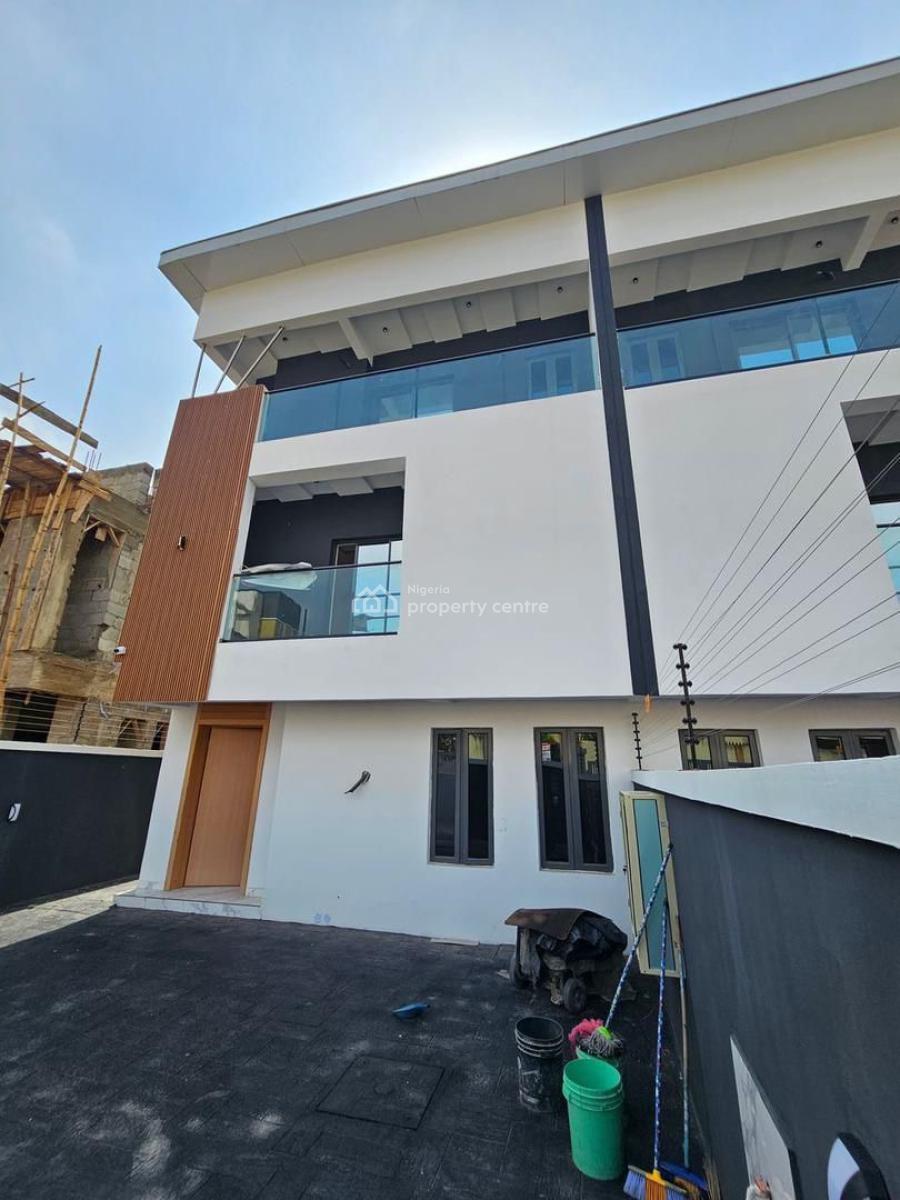 5 bedroom semi-detached duplex for sale