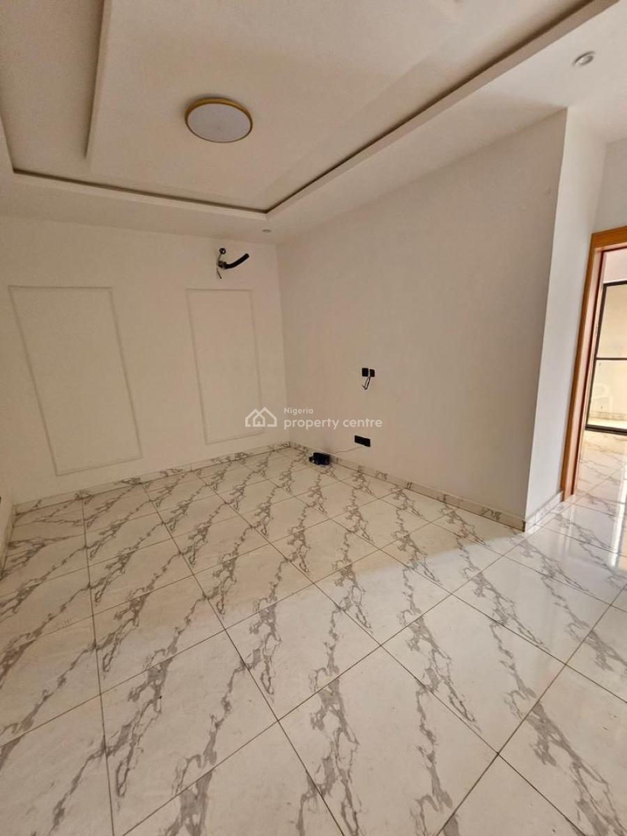 5 bedroom semi-detached duplex for sale