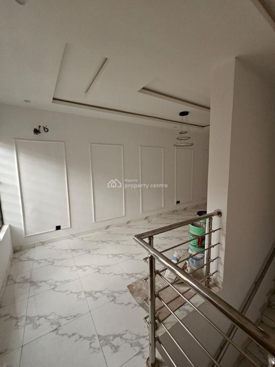 5 bedroom semi-detached duplex for sale