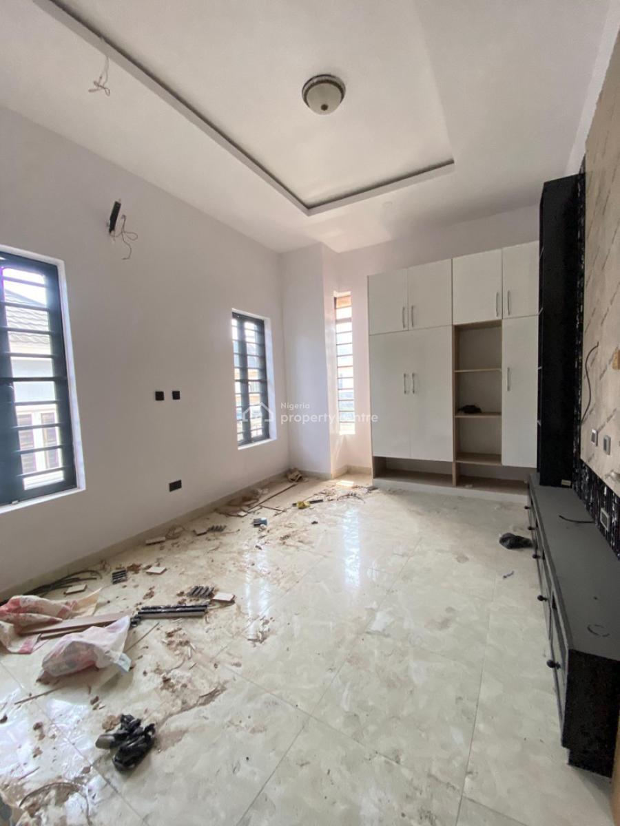 5 bedroom detached duplex for sale
