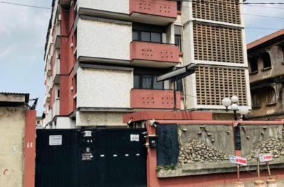 For Sale:Dealing with the Semi-Mandate A well built concrete and marble structure, consisting of 7 units of 3 bedroom apartments