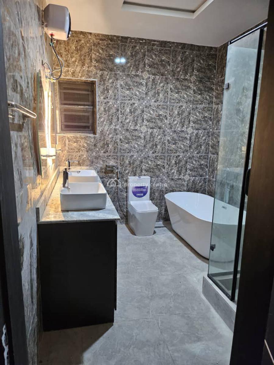 Smart Luxury 4 Bedroom Detached Duplex With Pool