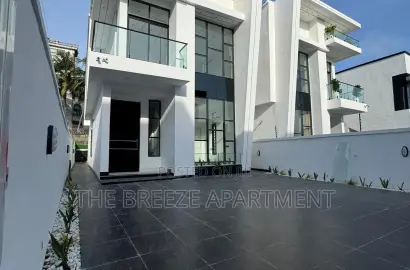 5bdrm Duplex in Chevron for sale