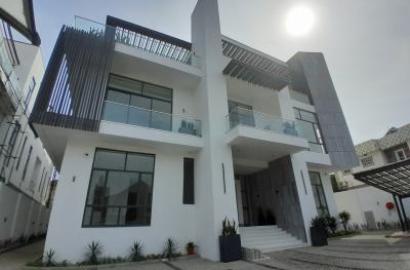 7 Bedroom Detached Duplex