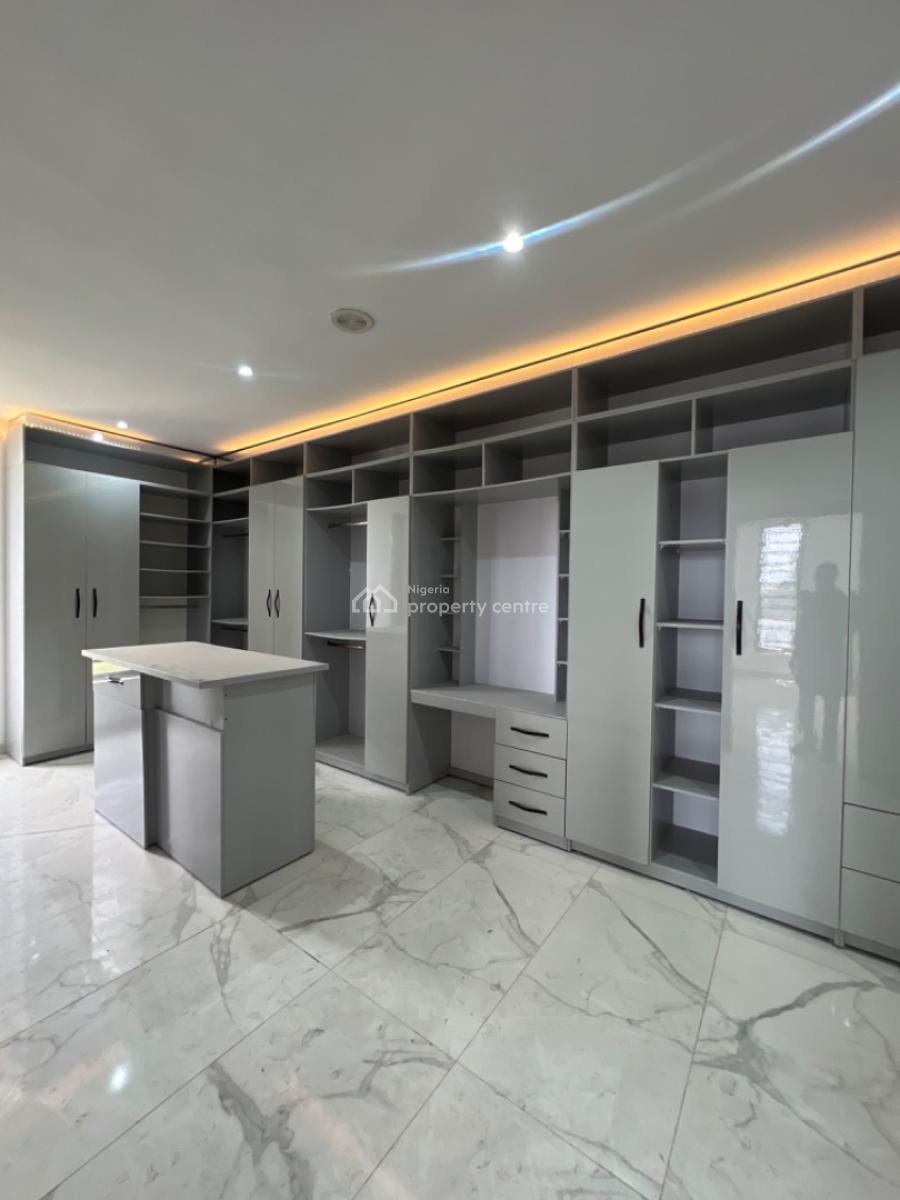 5 bedroom detached duplex for sale