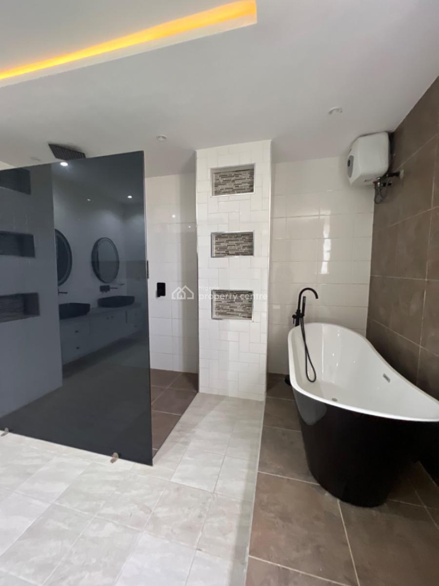 5 bedroom detached duplex for sale