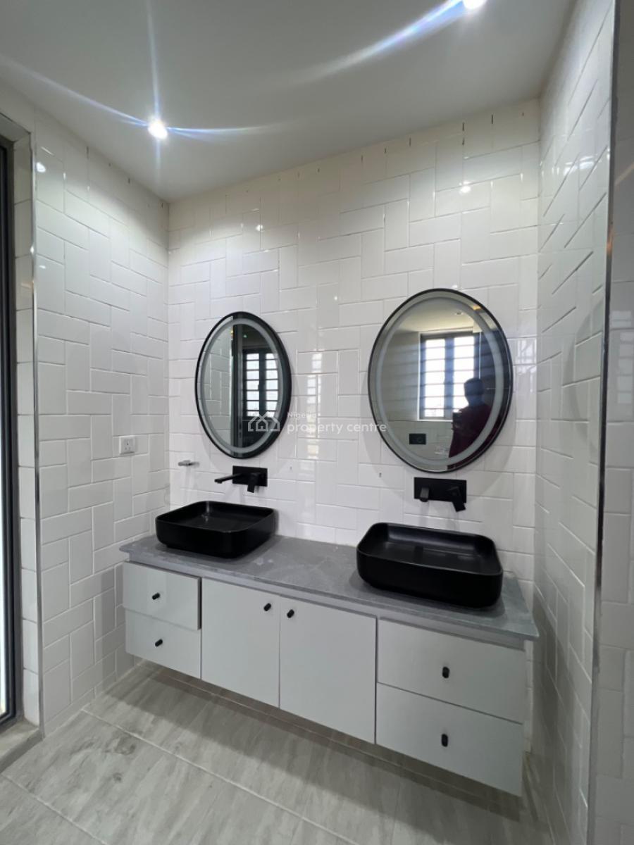 5 bedroom detached duplex for sale