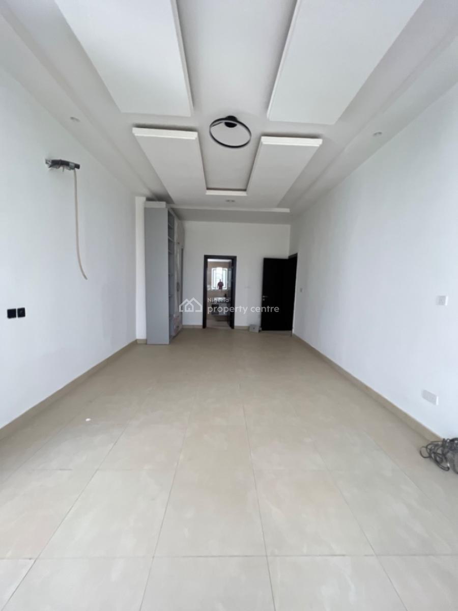5 bedroom detached duplex for sale