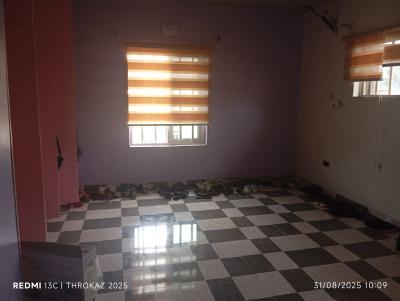 Self contain (single rooms) for rent