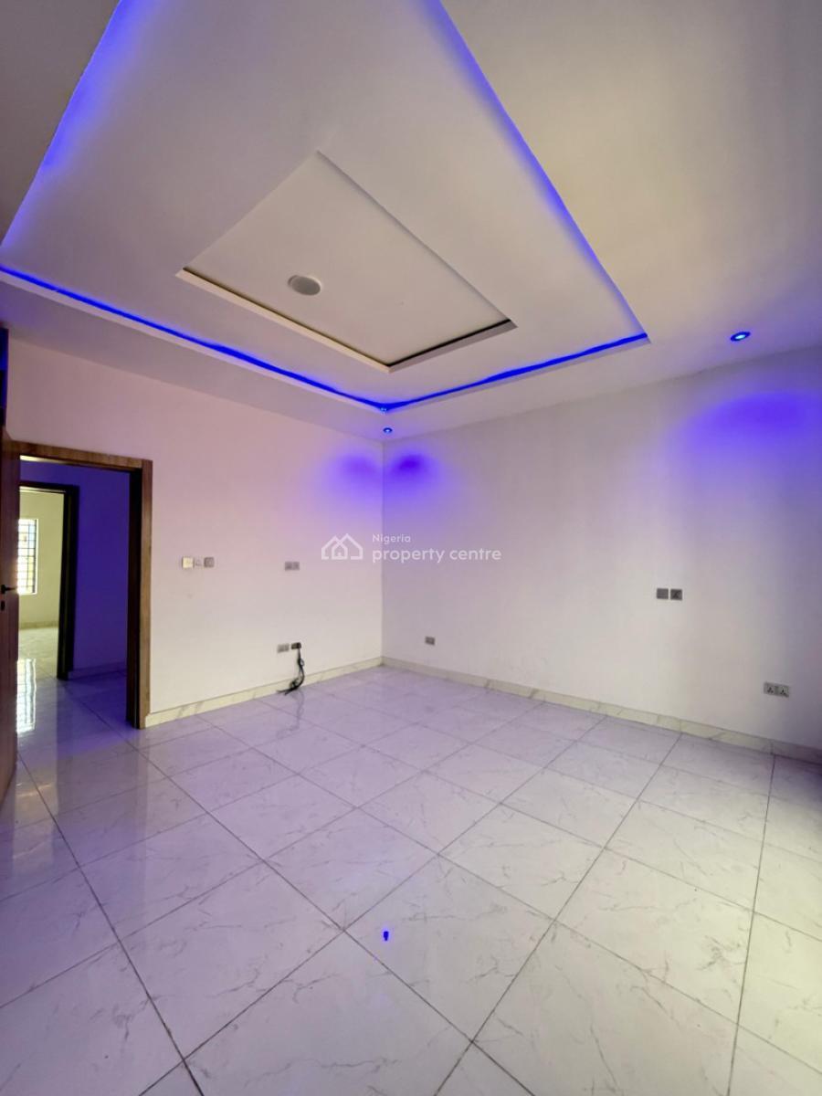 4 bedroom terraced duplex for sale