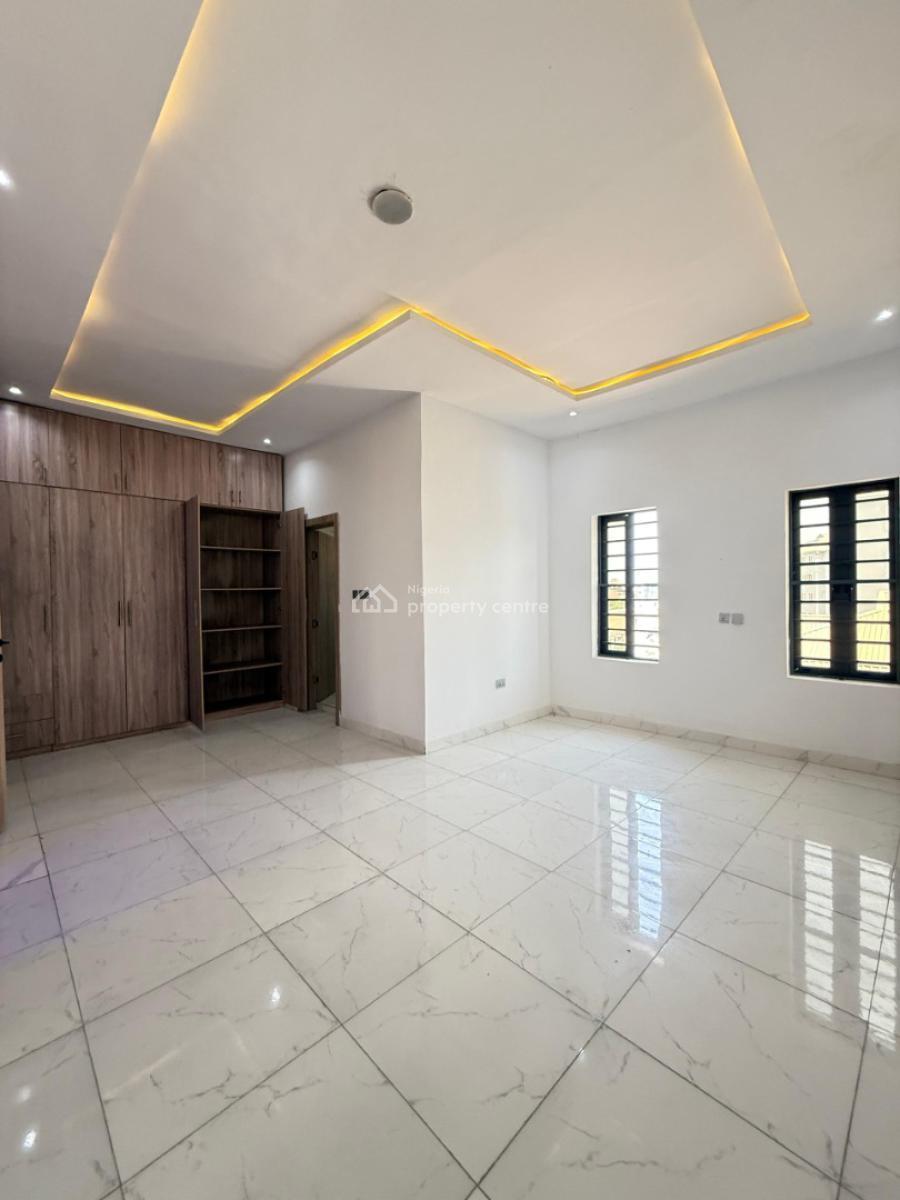 4 bedroom terraced duplex for sale