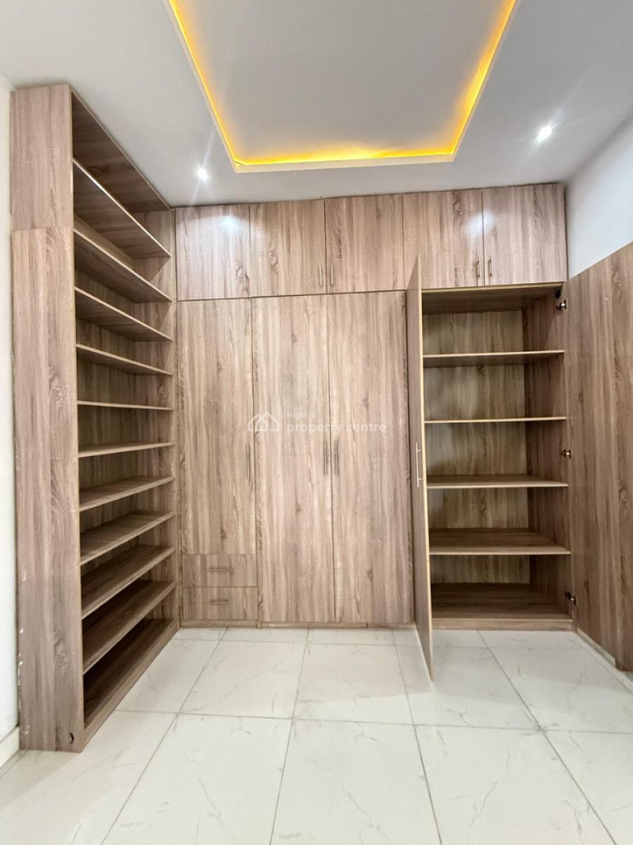 4 bedroom terraced duplex for sale