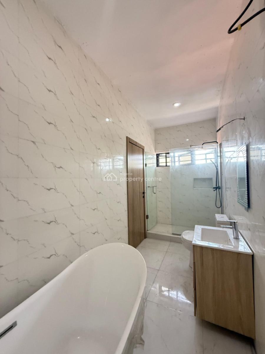 4 bedroom terraced duplex for sale