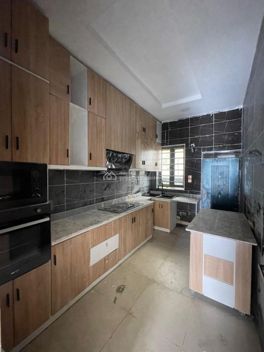 4 bedroom terraced duplex for sale