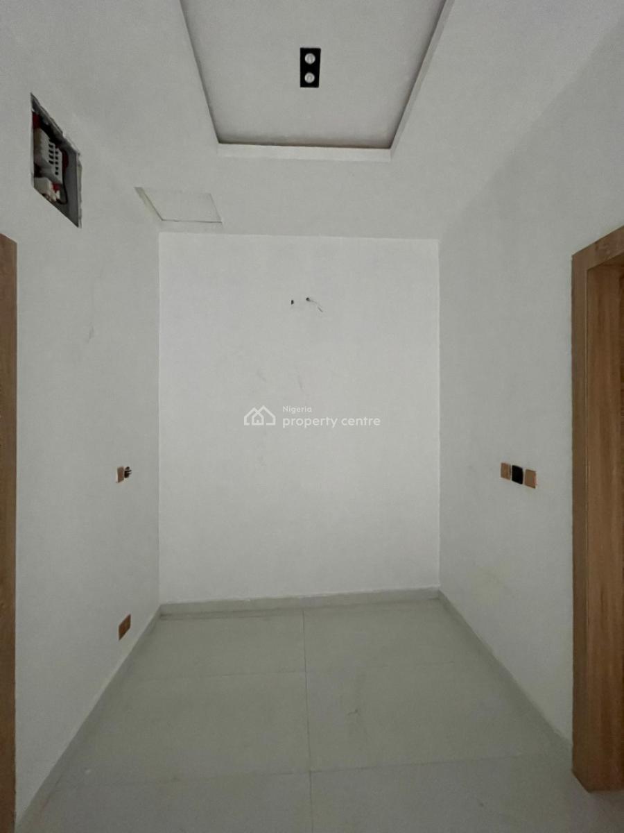 4 bedroom terraced duplex for sale