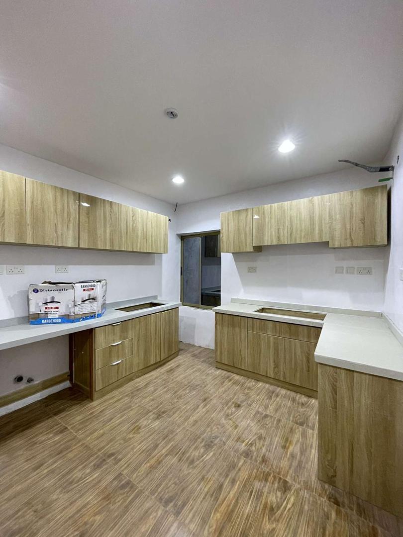 available  10 unit available  📍Victoria island