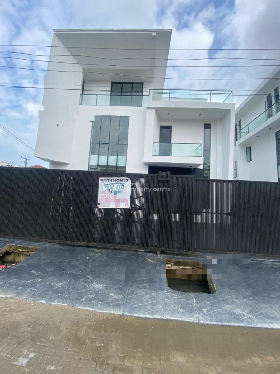 Ultra-luxurious 5-bedroom Fully-detached Duplex With Swimming Pool