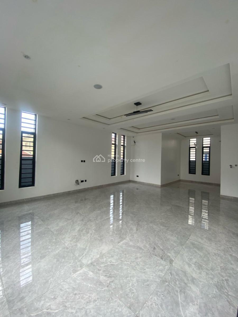 Ultra-luxurious 5-bedroom Fully-detached Duplex With Swimming Pool