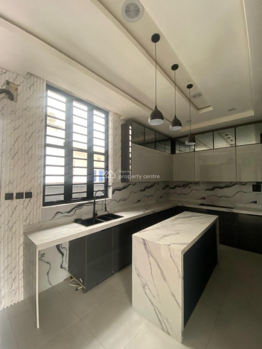 Ultra-luxurious 5-bedroom Fully-detached Duplex With Swimming Pool
