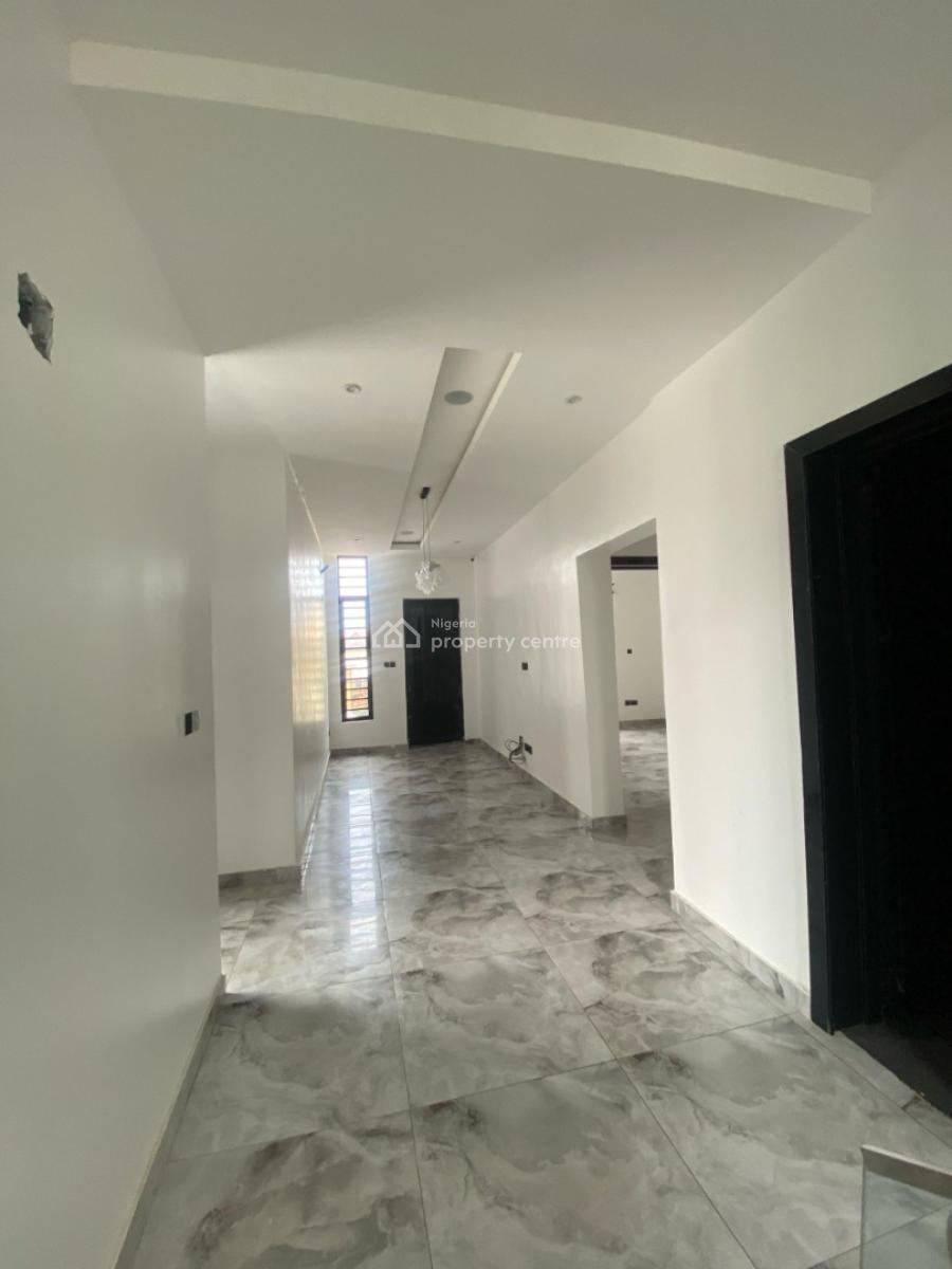 Ultra-luxurious 5-bedroom Fully-detached Duplex With Swimming Pool