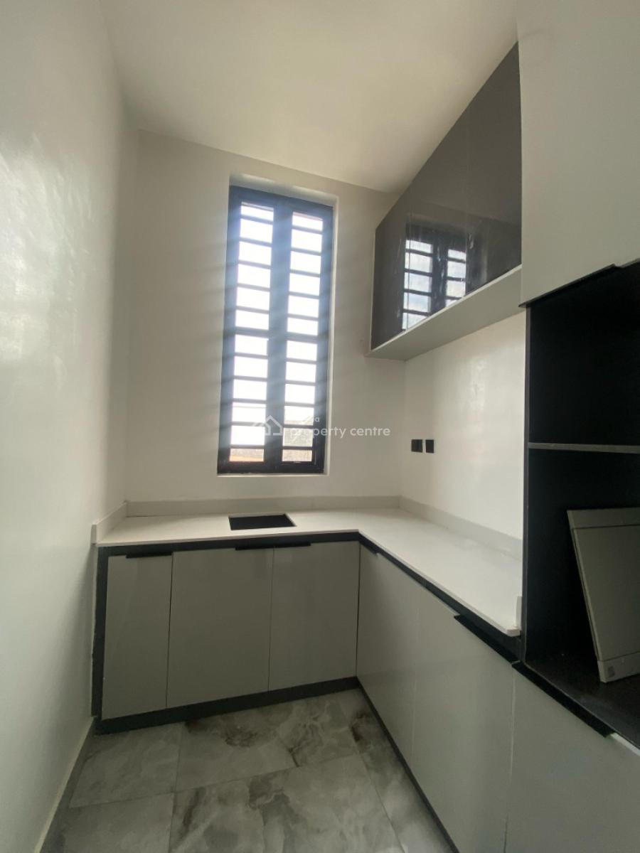 Ultra-luxurious 5-bedroom Fully-detached Duplex With Swimming Pool