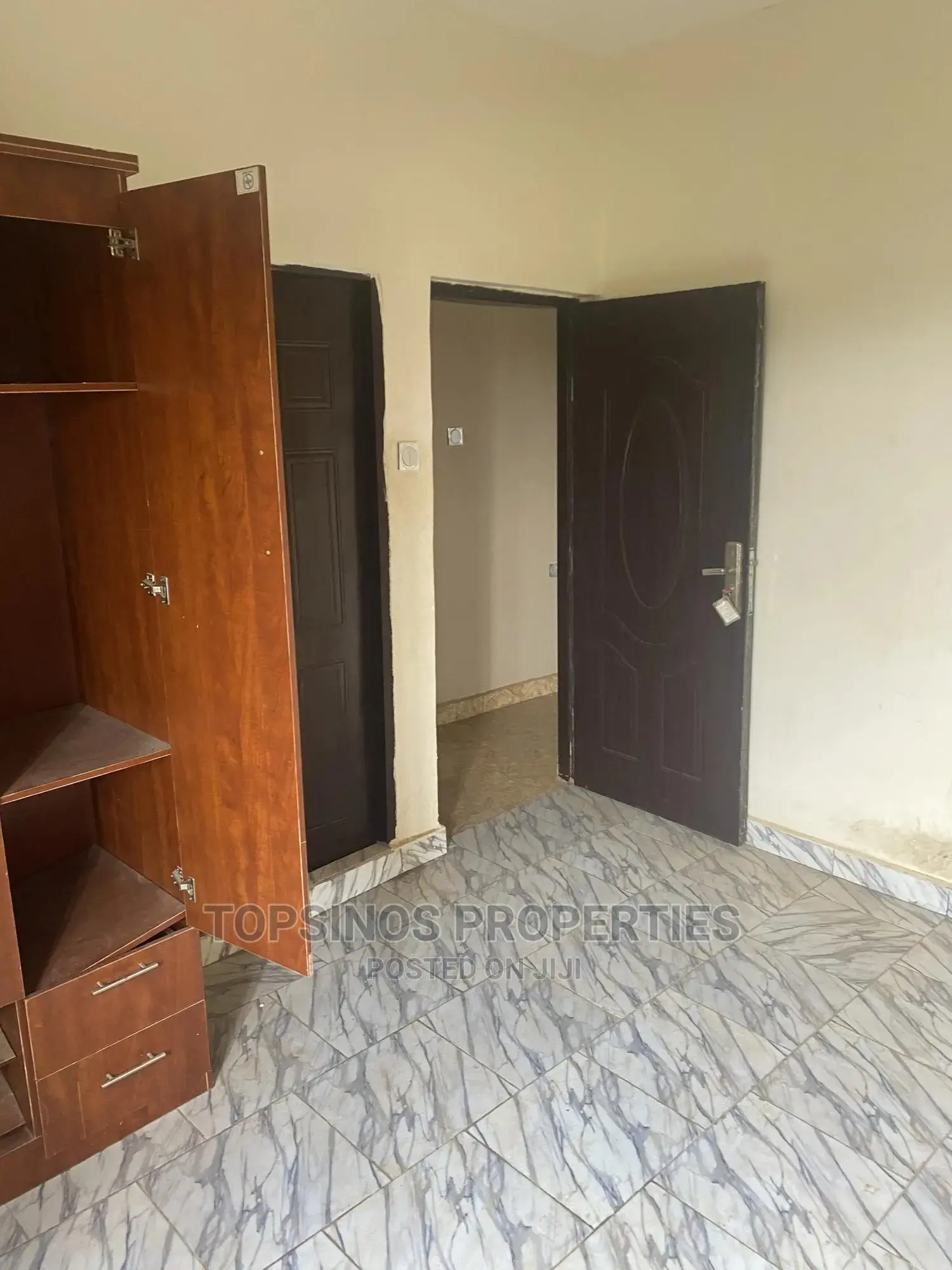 3bdrm Block of Flats in Dawaki for rent