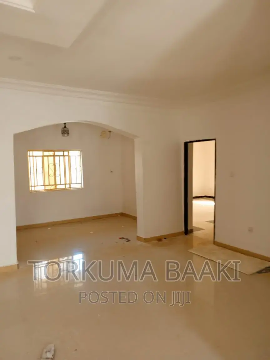 2bdrm Block of Flats in Gwarinpa for rent