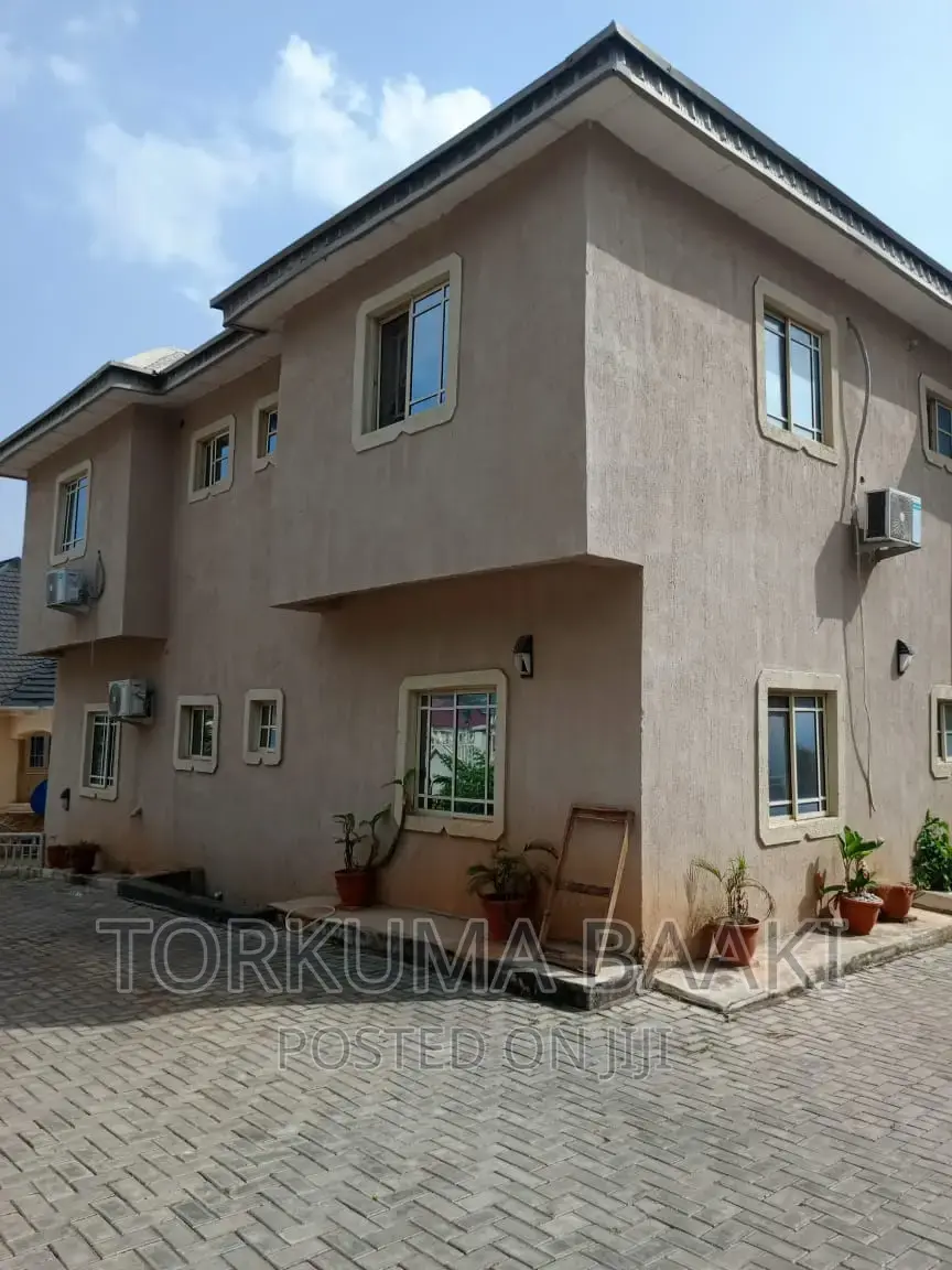 2bdrm Block of Flats in Gwarinpa for rent