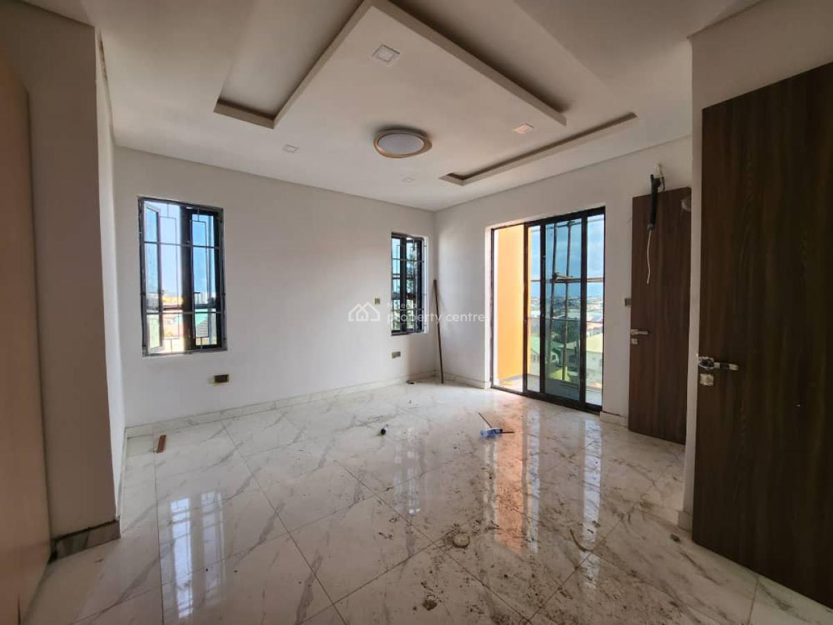 4 bedroom terraced duplex for sale