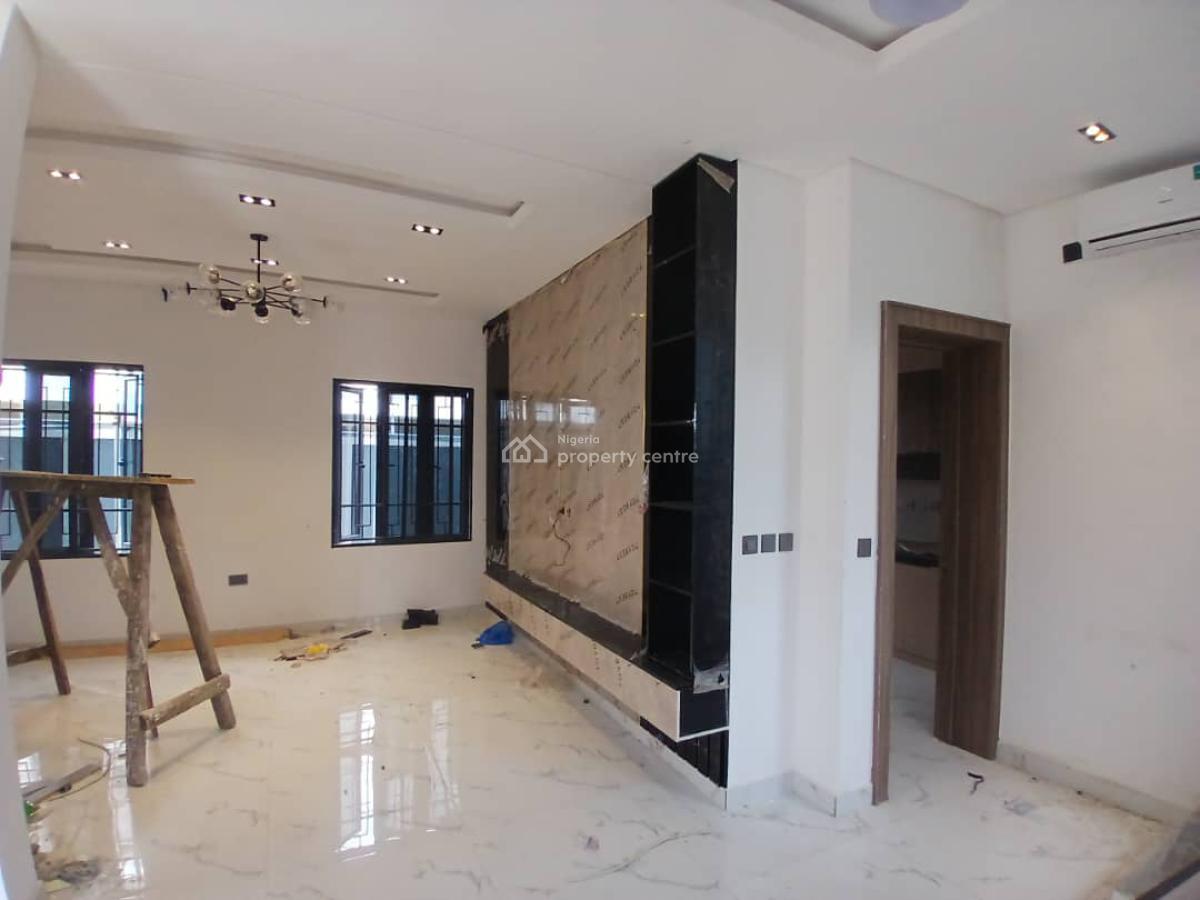 4 bedroom terraced duplex for sale