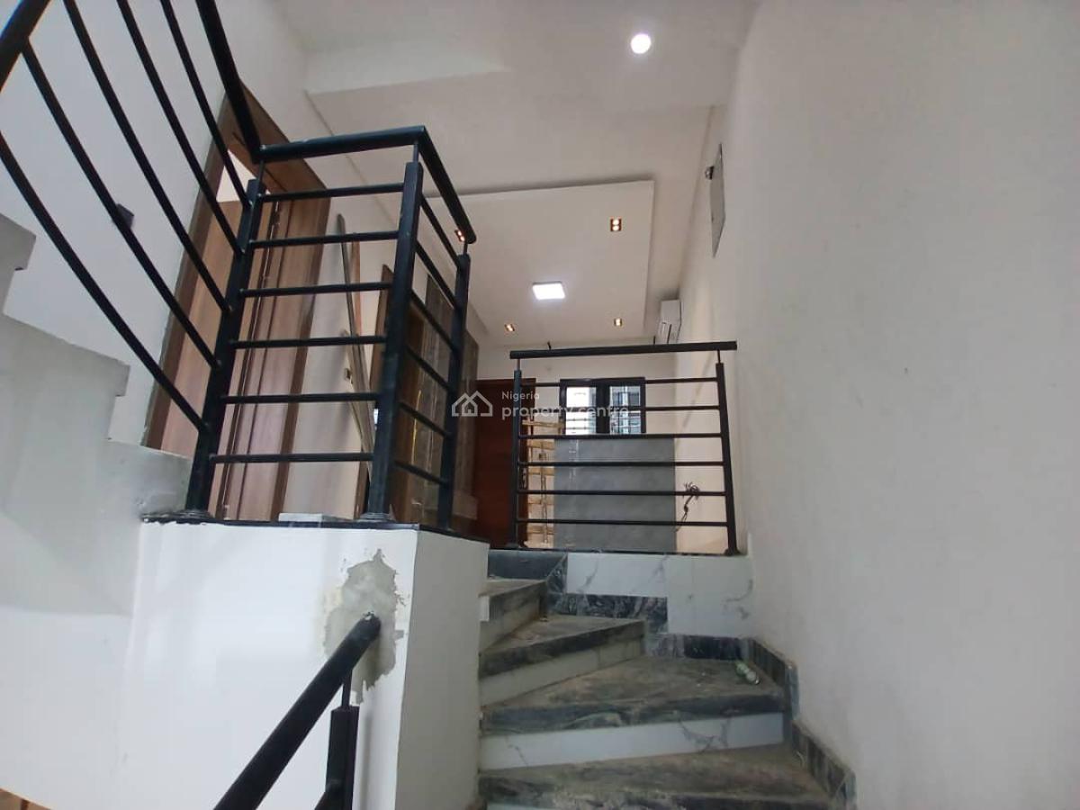 4 bedroom terraced duplex for sale