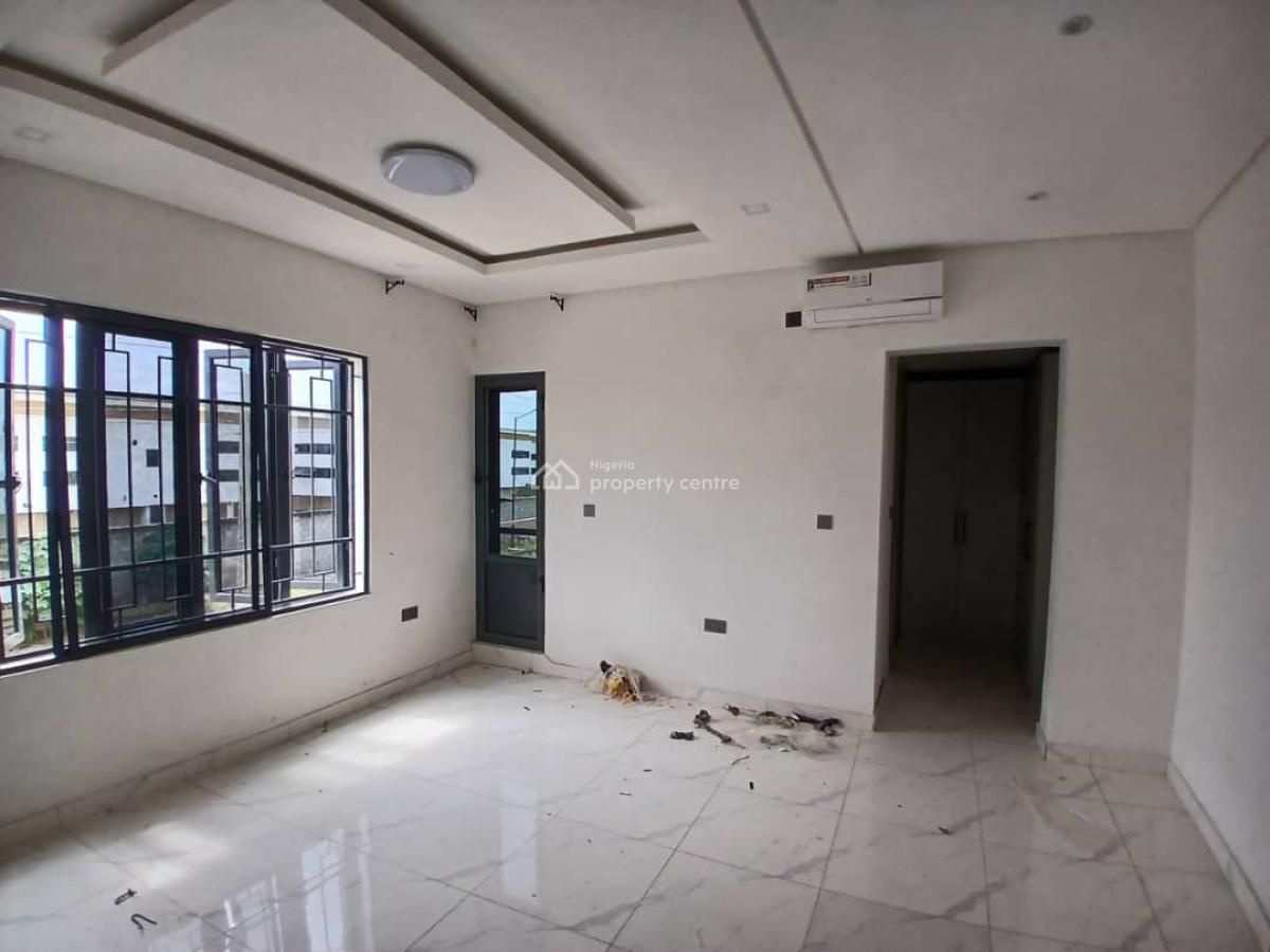 4 bedroom terraced duplex for sale