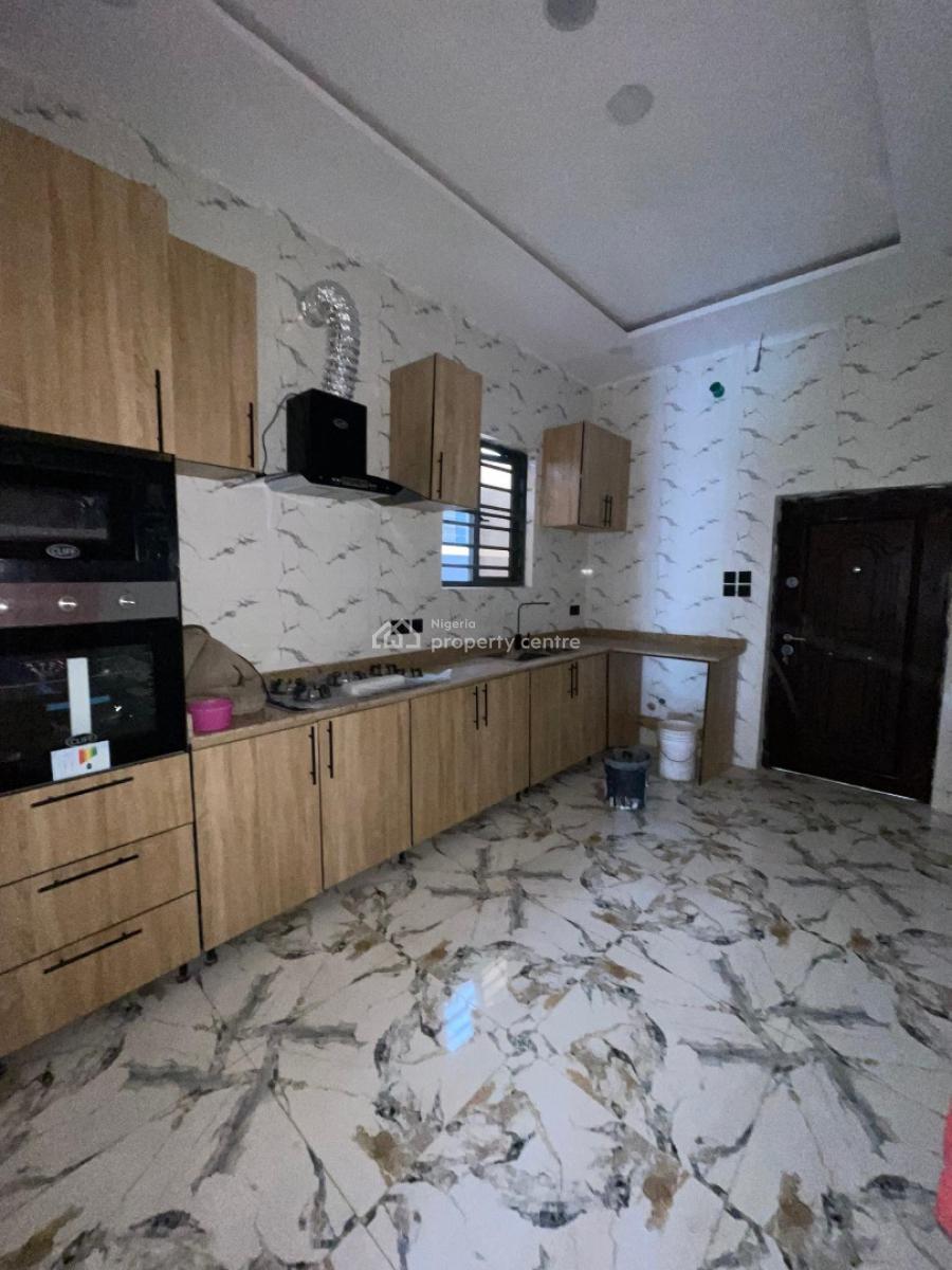 Beautifully Built 4bed Semi Detached Duplex In Ologolo,lekki