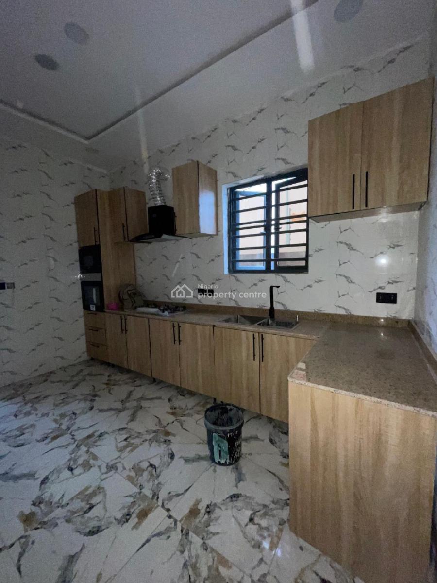 Beautifully Built 4bed Semi Detached Duplex In Ologolo,lekki