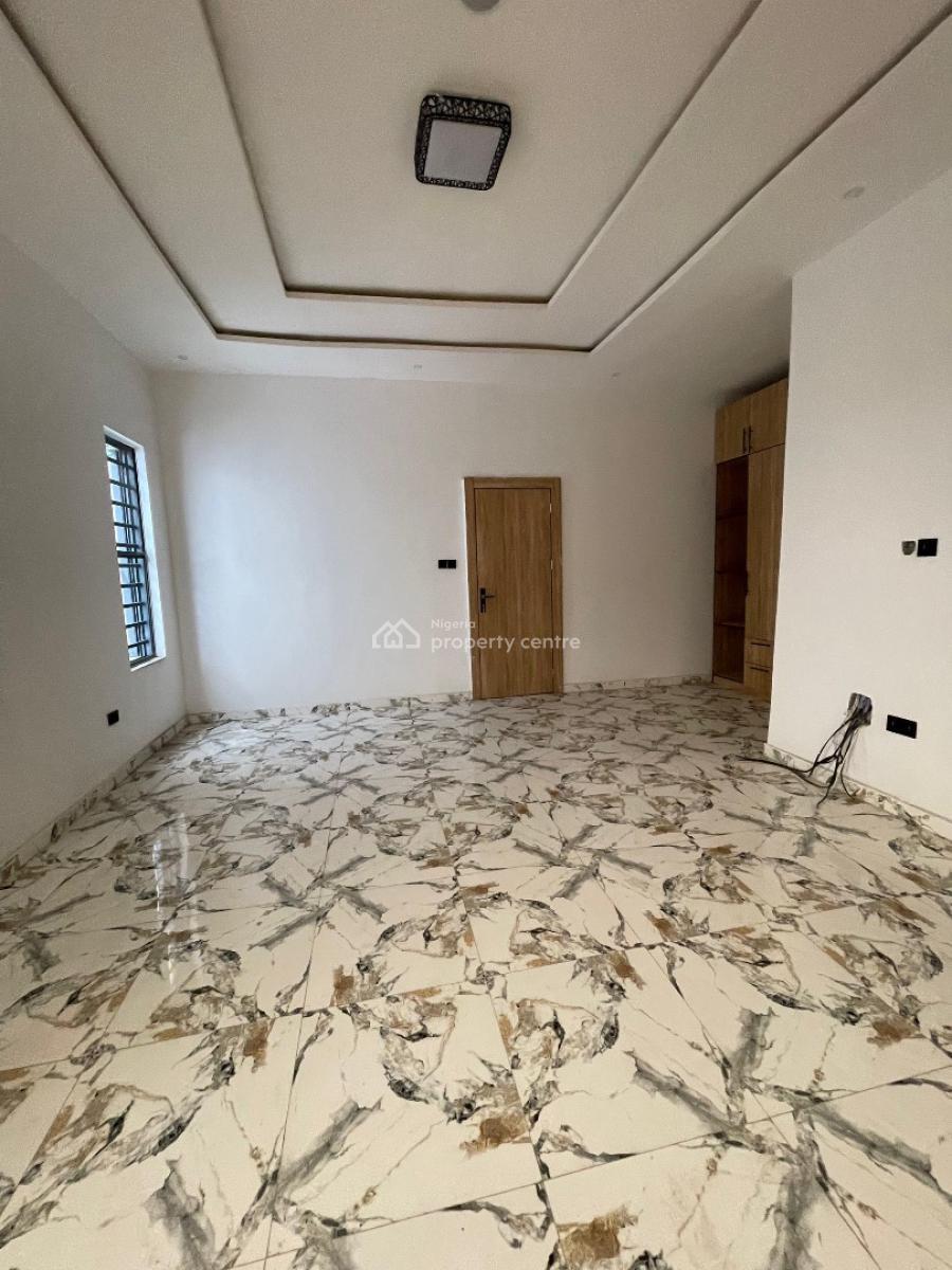 Beautifully Built 4bed Semi Detached Duplex In Ologolo,lekki